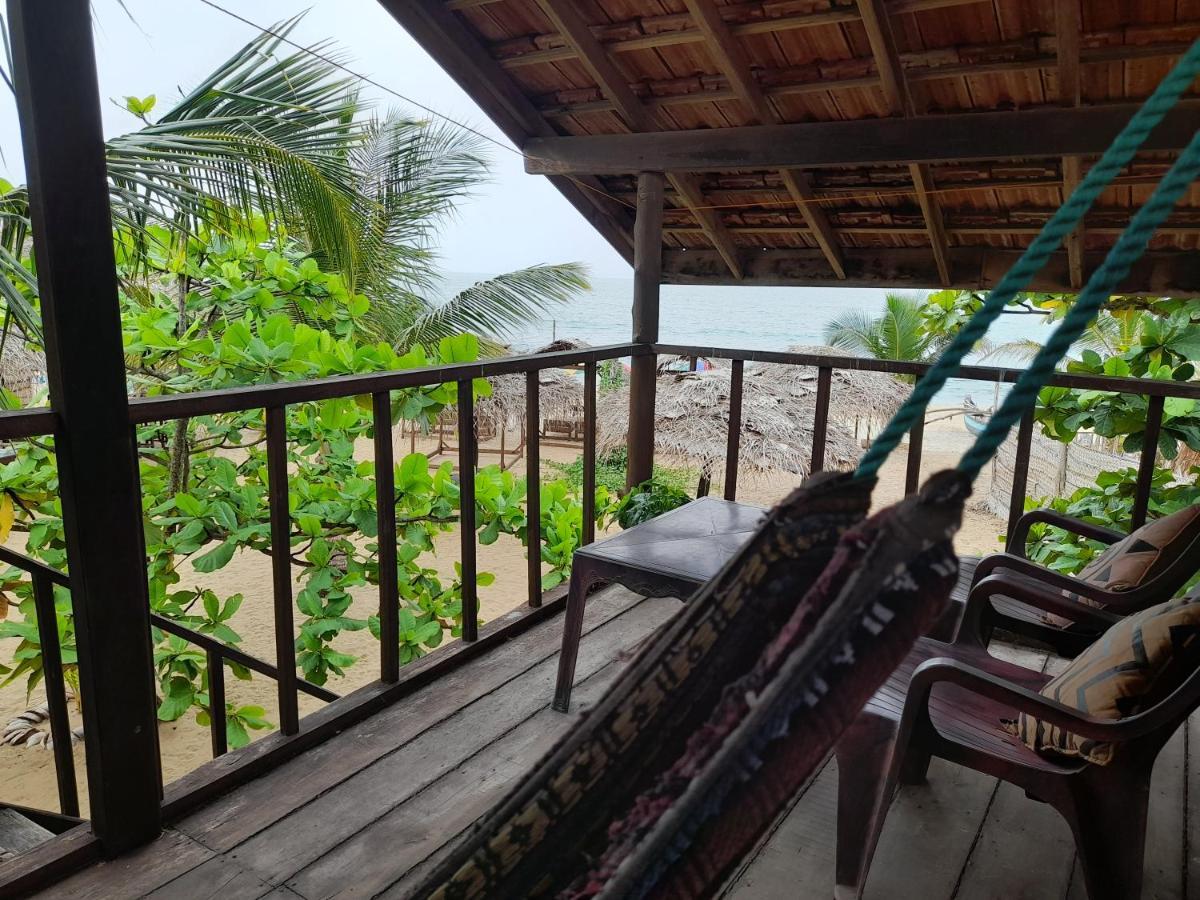 Golden Beach Chalets Arugam Bay Exterior photo