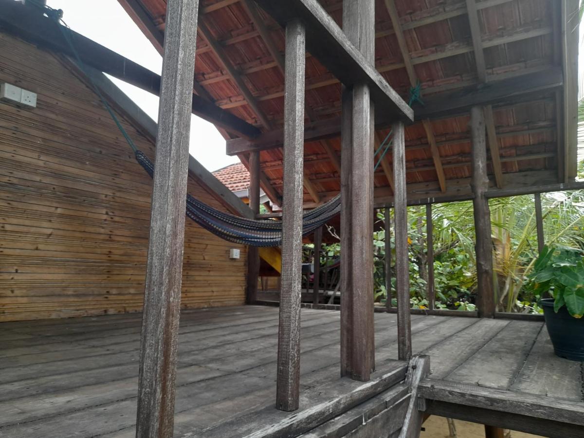 Golden Beach Chalets Arugam Bay Exterior photo